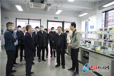 增強(qiáng)科技創(chuàng)新能力 福建省政協(xié)調(diào)研晉江電子技術(shù)開發(fā)